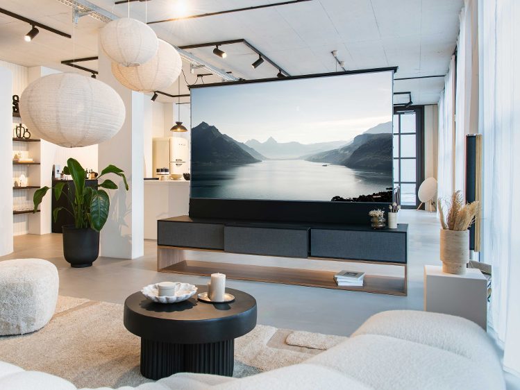 VivoCine – das Sideboard mit Kinoerlebnis